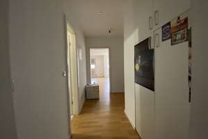Gepflegte Wohnung mit guter Anbindung – Die vollständige Adresse der Immobilie erhältst du vom Anbieter., 76189 Oberreut, Karlsruhe – Vorschaubild 2