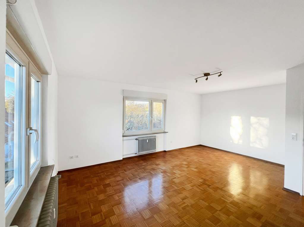 Immobilie in Heiligenberg - Lichtdurchflutete 4-Zimmer-Wohnung in idyllischer Lage von Heiligenberg - Bild 2