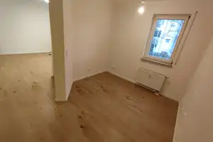 Nachmieter gesucht! Schöne 2-Zimmer Wohnung *EBK*Balkon*Keller*Stellplatz* in 01328 Dresden  – Dresden – Vorschaubild 3