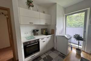 Gemütliche 1-Zimmer-Wohnung mit großem separatem Schlafzimmer Nachmieter gesucht – Jostenstr. 10, 40599 Reisholz, Düsseldorf – Vorschaubild 1