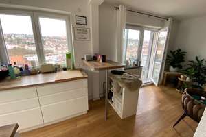 Stuttgart-West: 3-Zimmer-Wohnung in traumhafter Aussichtslage mit 2 Balkonenalkon – Obere Paulusstr. 80, 70197 Hasenberg, Stuttgart – Vorschaubild 2