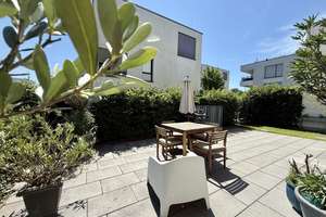 Moderne Wohnung mit großzügiger Terrasse - Erdgeschosswohnung in Ingolstadt – Die vollständige Adresse der Immobilie erhältst du vom Anbieter., 85053 Südost, Ingolstadt – Vorschaubild 1