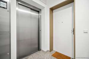 Urbanes Wohnen trifft auf historischen Charme!
Ihre 3-Zimmer Maisonette-Wohnung in der Altstadt! – 93047 Innenstadt, Regensburg – Vorschaubild 52
