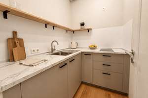 Möbliertes City-Apartment am Schillerplatz – ideal für Pendler, Expats & Uni-Nähe – Die vollständige Adresse der Immobilie erhältst du vom Anbieter., 68159 Innenstadt/Jungbusch, Mannheim – Vorschaubild 6