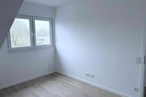 Erstbezug nach Kernsanierung: 2,5-Zimmer-Wohnung im Dachgeschoss-Bezugsfertig /Gemeinschaftsterrasse – Kölner Straße 350, 47807 Fischeln, Krefeld – Vorschaubild 10