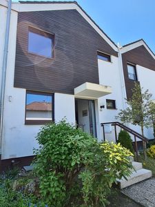 Raum für den Alltag: Gepflegtes Reihenmittelhaus in Ober-Mörlen