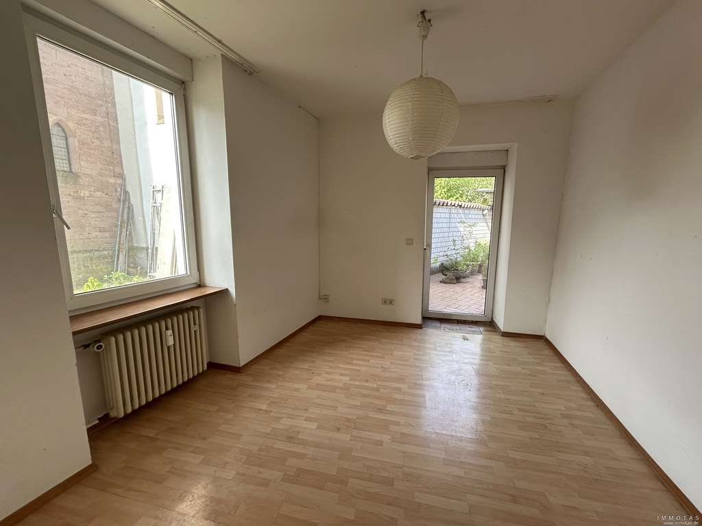 Immobilie in Wolfstein - BIETERVERFAHREN - PROVISIONSFREI -Historisches Wohn- und Geschäftshaus mit Entwicklungspotenzial - Bild 3