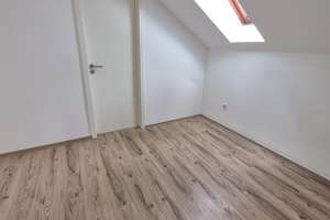 Schöne Dachgeschoßwohnung mit 2 Zimmern in Wuppertal Langerfeld – Schwelmer Straße 109, 42389 Langerfeld-Beyenburg, Wuppertal – Vorschaubild 5