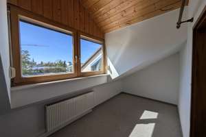 Ruhige 3,5-Zi.-DG-Wohnung am Siemens Campus: Freundliches Raumwunder in Erlangen-Bruck mit EBK – Die vollständige Adresse der Immobilie erhältst du vom Anbieter., 91058 Bachfeld, Erlangen – Vorschaubild 9
