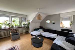 GROßE DG WOHNUNG MIT GARTEN - GÜNSTIGES ANGEBOT