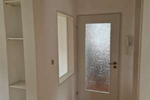 2,5-Zimmer-DG-Wohnung mit EBK in Stuttgart-Süd/Heslach – Die vollständige Adresse der Immobilie erhältst du vom Anbieter., 70199 Südheim, Stuttgart – Vorschaubild 9