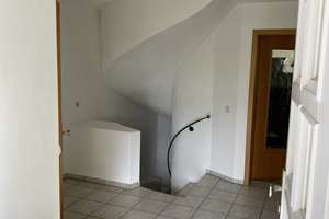 Geisenhausen - Vollständig renovierte Doppelhaushälfte mit fünf Zimmern und EBK "TOP Zustand" – Die vollständige Adresse der Immobilie erhältst du vom Anbieter., 84144 Geisenhausen – Vorschaubild 14