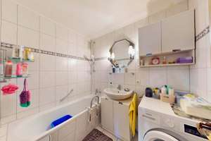 ** Großzügige 3ZKB Erdgeschosswohnung mit Balkon und Aufzug in City Wohnlage ** – Die vollständige Adresse der Immobilie erhältst du vom Anbieter., 85057 Nordwest, Ingolstadt – Vorschaubild 4
