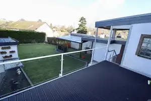 Gepflegte Doppelhaushälfte mit Einliegerwohnung, Garage und 2 Stellplätzen in Solingen-Wald – Solingen – Vorschaubild 4