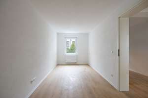 Exklusiv & Stilvoll – Gehobene 2-Zimmer-Wohnung mit hochwertiger Einbauküche! – Möhringer Straße 71, 78532 Tuttlingen – Vorschaubild 7
