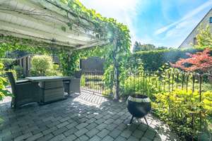 Besondere Immobilie: Winkelbungalow mit PV-Anlage, idyllischem Grundstück, Pavillon und Gartenteich – Die vollständige Adresse der Immobilie erhältst du vom Anbieter., 22547 Lurup, Hamburg – Vorschaubild 24
