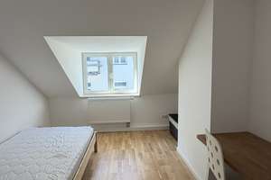 Bezugsfreie DG Wohnung im Rückgebäude- Beste  Lage im Glockenbachviertel – Klenzestr.  67, 80469 Glockenbach, München – Vorschaubild 8
