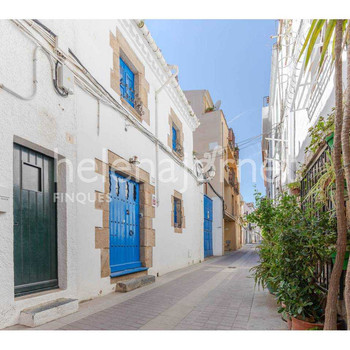 Dorftypisches Haus mit eigenem Pool und Garten im Herzen von Tossa de Mar