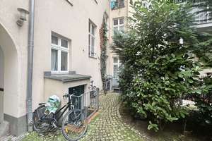 MITTEN IN MITTE - CHARMANTER ALTBAU MIT HOHEN DECKEN & PARKETT - ZUR ZEIT VERMIETET – Anklamer Str. 36 hh, 10115 Mitte (Ortsteil), Berlin – Vorschaubild 15