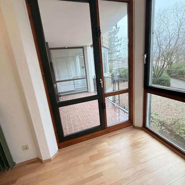 *** helle 4-Zimmer-Wohnung auf zwei Etagen - Balkon - Terrasse - Stellplatz - Vaalserquartier ***