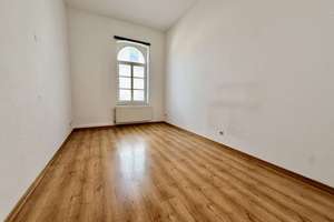 Freundliche 3-Zimmer-Wohnung mit viel Tageslicht in bester City-Lage – Die vollständige Adresse der Immobilie erhältst du vom Anbieter., 31535 Neustadt am Rübenberge – Vorschaubild 3