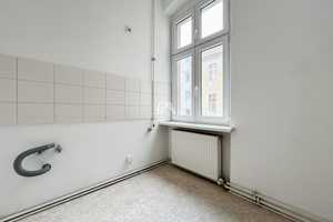 HELLE 2-ZIMMER-WOHNUNG MIT BALKON I DIELENBODEN I GEPFLEGT I RUHIG I PROVISIONSFREI – Holsteinische Straße 13, 10717 Berlin – Vorschaubild 9