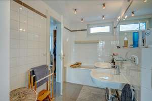 Möbliert: Helle Maisonettewohnung mit Balkon und Dachterrasse – Die vollständige Adresse der Immobilie erhältst du vom Anbieter., 81377 Am Waldfriedhof, München – Vorschaubild 10