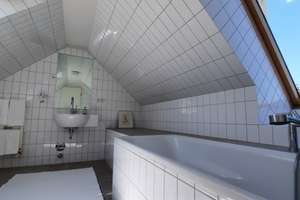 Dachterrassen-Juwel Bothmerstaße: Lichterfüllte, ruhige 5-Zimmer-Maisonette mit Alpenblick – Die vollständige Adresse der Immobilie erhältst du vom Anbieter., 80634 Dom Pedro, München – Vorschaubild 9