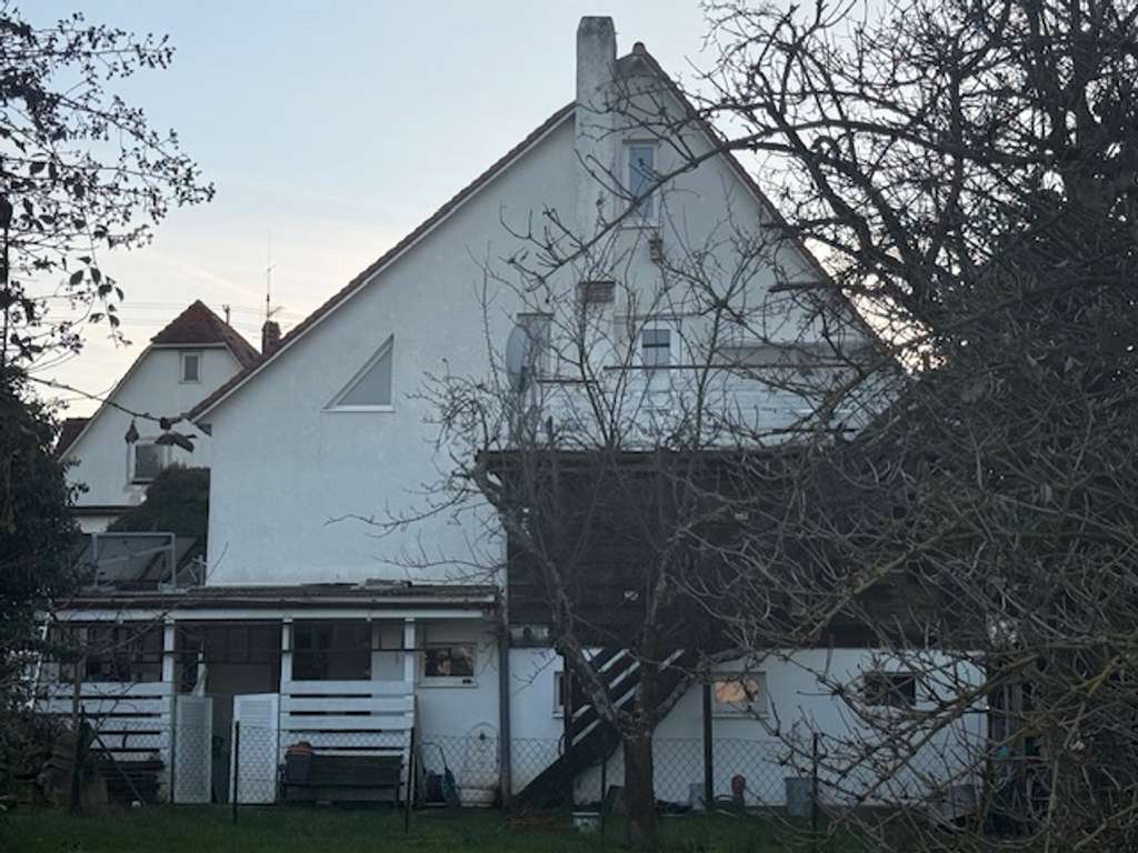 Immobilie in Filderstadt - Einzigartiges  Familienhaus mit Garten  in Sonnenlage am Ortsrand - Bild 1