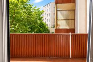 Altbaucharme in Kiel-Gaarden: helle 3-Zimmer-Wohnung mit 2 Balkonen – WG-geeignet – Die vollständige Adresse der Immobilie erhältst du vom Anbieter., 24143 Gaarden-Ost, Kiel – Vorschaubild 9