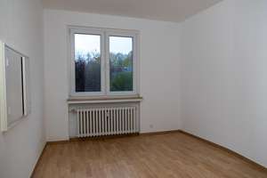 Renovierte 4-Zimmerwohnung in Duisburg-Mittelmeiderich demnächst zu vermieten – Burgstraße 20, 47137 Mittelmeiderich, Duisburg – Vorschaubild 15