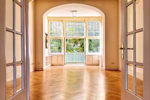 Rarität Deluxe - Stadthaus an der Oberkasseler Rheinfront – Die vollständige Adresse der Immobilie erhältst du vom Anbieter., 40545 Oberkassel, Düsseldorf – Vorschaubild 1