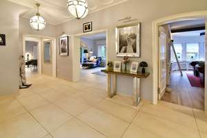 Modernisierte Villa mit ca. 329m² Wfl in begehrter Lage auf wunderschönem Grundstück direkt am Zoo – Die vollständige Adresse der Immobilie erhältst du vom Anbieter., 47057 Neudorf-Nord, Duisburg – Vorschaubild 11