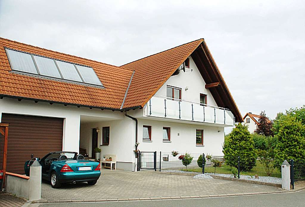 Immobilie in Gerhardshofen - Elegantes Einfamilienhaus mit 4 Zimmern in Gerhardshofen - Bild 1