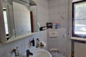 Grünes Paradies in Mosing
Reichlich Platz mit ca. 240 m² Wfl.
Sehr wertige Ausstattung
ELW möglic – Die vollständige Adresse der Immobilie erhältst du vom Anbieter., 95445 Roter Hügel, Bayreuth – Vorschaubild 14