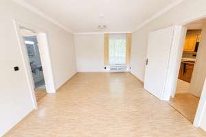 Ruhige 3-Zimmer-Wohnung auf Erbpacht mit Südwestbalkon im Lübecker Musikerviertel – Die vollständige Adresse der Immobilie erhältst du vom Anbieter., 23556 Sankt Lorenz Nord, Lübeck – Vorschaubild 8
