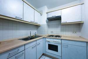 „Zentral gelegenes 2-Zimmer-Apartment mit französischem Balkon in Stuttgart-Mitte“ – Die vollständige Adresse der Immobilie erhältst du vom Anbieter., 70178 Rathaus, Stuttgart – Vorschaubild 11