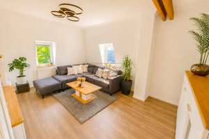 Moderne Eigentumswohnung mit großzügiger Dachterrasse und zwei Stellplätzen – Die vollständige Adresse der Immobilie erhältst du vom Anbieter., 51429 Kaule, Bergisch Gladbach – Vorschaubild 2
