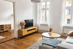 Provisionsfrei! Helle 3-Zimmer-Altbauwohnung am Oranienplatz! Kreuzberg draußen. Ruhe drinnen. – Luckauer Straße 12, 10969 Kreuzberg, Berlin – Vorschaubild 2