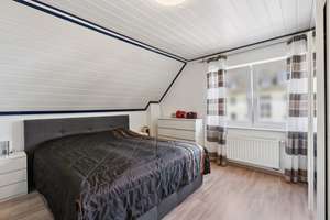 Elegantes Einfamilienhaus in Erwitte
Wohlfühlen am Stadtpark – Laurentiusstraße 10, 59597 Erwitte – Vorschaubild 7
