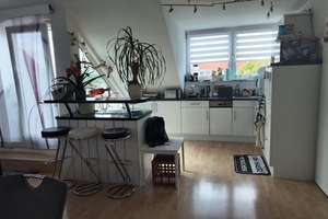 WOHNEN ÜBER DEN DÄCHERN VON ERFURT - HELLE 3- ZKB - DACHGESCHOSSWOHNUNG – Die vollständige Adresse der Immobilie erhältst du vom Anbieter., 99089 Ilversgehofen, Erfurt – Vorschaubild 3