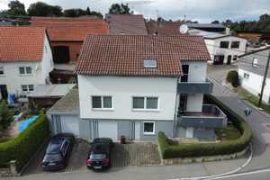 Wohnhaus mit vielen Zimmer und kleinem Grundstück zum Modernisieren in Laupheim-Untersulmetingen – Biberach (Kreis) – Vorschaubild 1