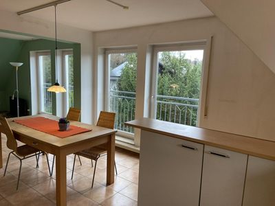 Lichtdurchflutete 6,5 Zimmer Wohnung ab 1.12.2026, direkte Waldlage
