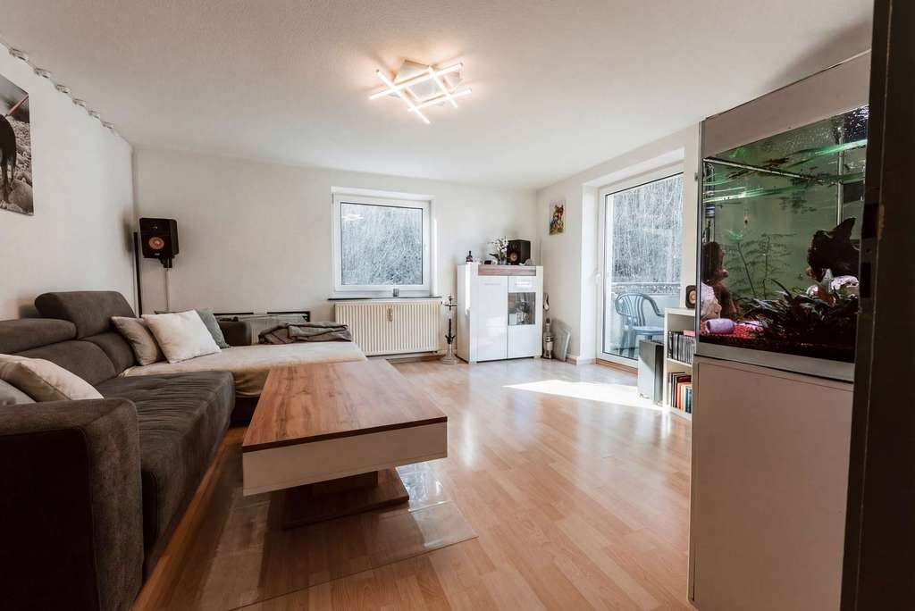 Immobilie in Miesbach - Solide Kapitalanlage oder gemütliches Eigenheim – Gepflegte Etagenwohnung direkt am Bach in Miesbach - Bild 1