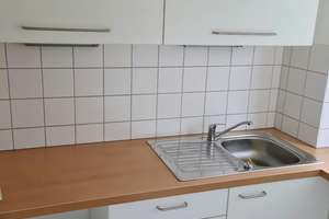 1-Zimmer-Wohnung im Grünen mit Balkon! – Vogelsbergstraße 18, 34131 Bad Wilhelmshöhe, Kassel – Vorschaubild 3