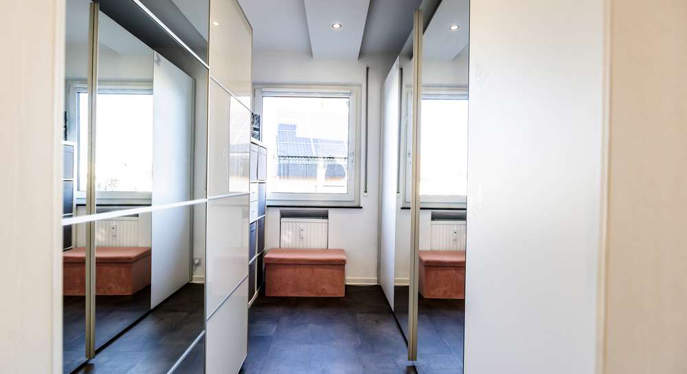 Immobilie in Wolfschlugen - Entspanntes Familienleben: 4 Zimmer mit Balkon und stressfreiem Parken dank Garage & Stellplatz. - Bild 5