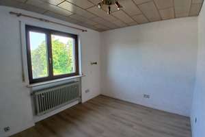 4-Zimmer-Wohnung mit Balkon – Die vollständige Adresse der Immobilie erhältst du vom Anbieter., 97080 Dürrbachtal, Würzburg – Vorschaubild 5