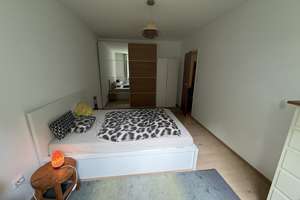 Grüne Oase in Obermenzing: Helle 2-Zimmer-Wohnung mit Loggia und Wasserblick – Die vollständige Adresse der Immobilie erhältst du vom Anbieter., 81245 Obermenzing, München – Vorschaubild 6