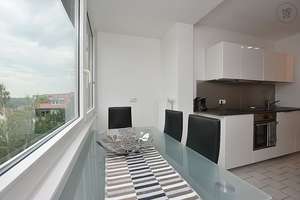 Schicke, modern möblierte Wohnung mit tollem Blick in Stuttgart Mitte – Die vollständige Adresse der Immobilie erhältst du vom Anbieter., 70190 Kernerviertel, Stuttgart – Vorschaubild 3