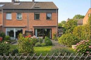 Provsionsfrei: Familienfreundliches Reihenendhaus mit Garten & 4 Stellplätzen – Die vollständige Adresse der Immobilie erhältst du vom Anbieter., 45894 Buer, Gelsenkirchen – Vorschaubild 1